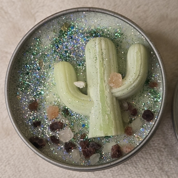 What the Fucculent Hand Poured Soy Candle 4 oz - Picture 5 of 7